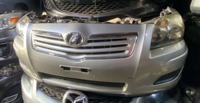 Toyota Avensis Ноускат 