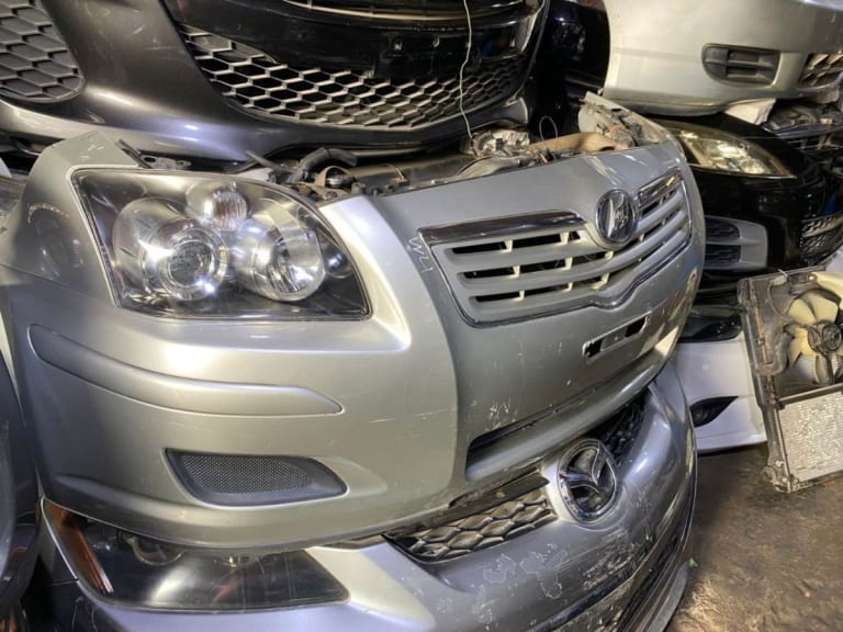 Nose cut Toyota Avensis used in Sharjah — photo 2