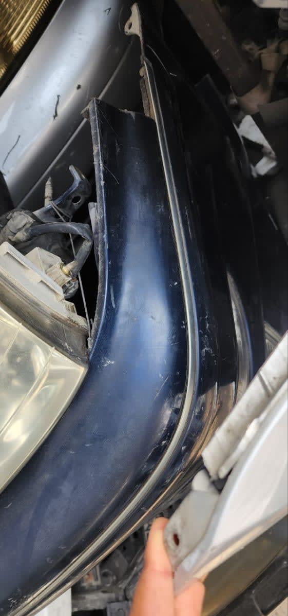 Bumper + Headlights Toyota Mark II used in Sharjah — photo 2