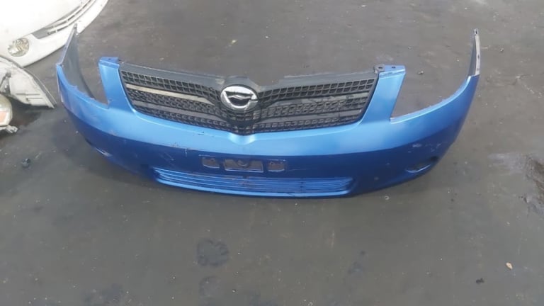 Toyota Spacio Бампер передний 