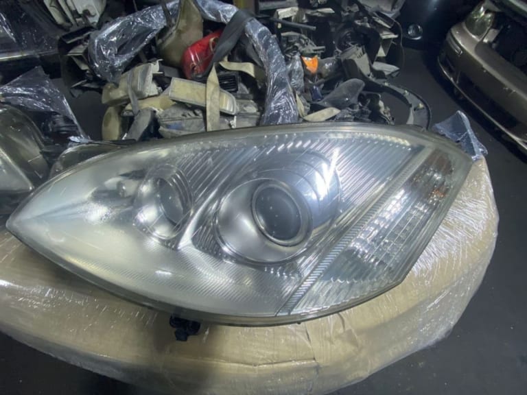 Headlights Mercedes-Benz S-Class used in Sharjah — photo 2