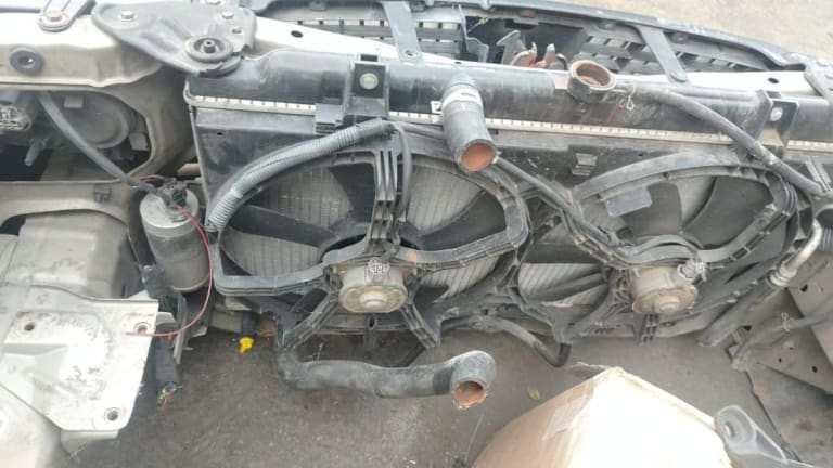 Nose cut Nissan Sunny used in Sharjah — photo 2