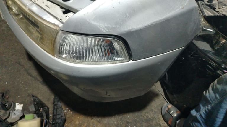 Nose cut Mitsubishi Lancer used in Sharjah — photo 2