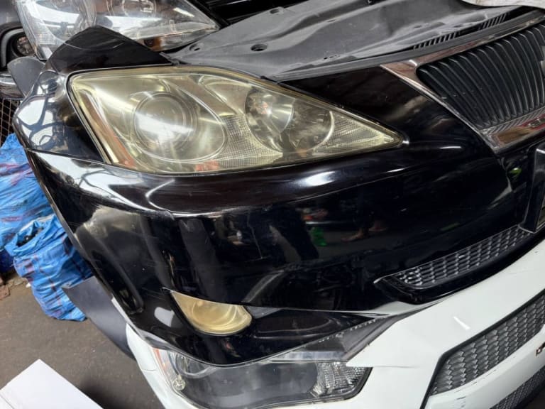 Nose cut Lexus IS 250 used in Sharjah — photo 2
