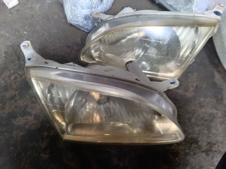Headlights Toyota Corolla Spacio