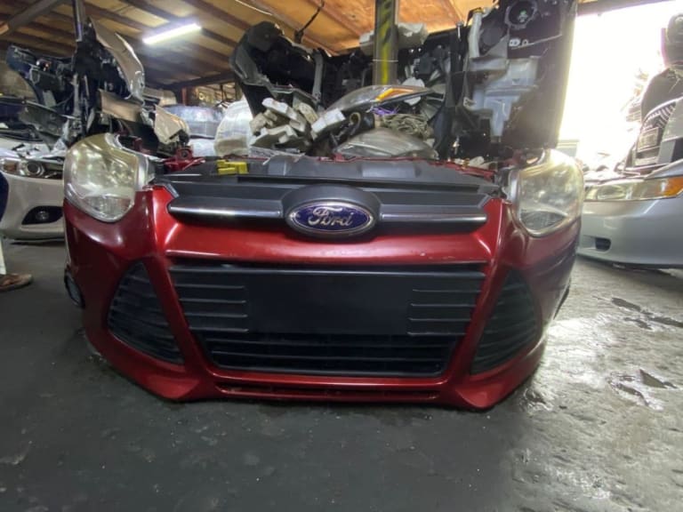 Nose cut Ford Focus