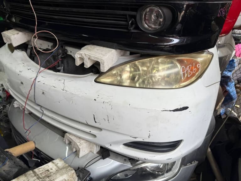 Nose cut Toyota Camry used in Sharjah — photo 2