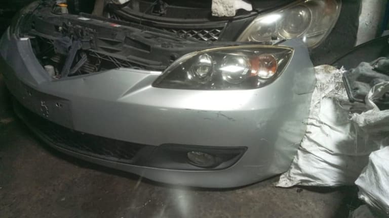 Mazda Mazda3 Ноускат 