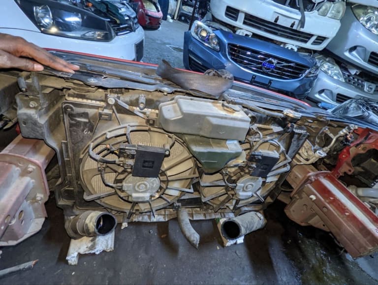 Nose cut Mazda Mazda6 used in Sharjah — photo 4