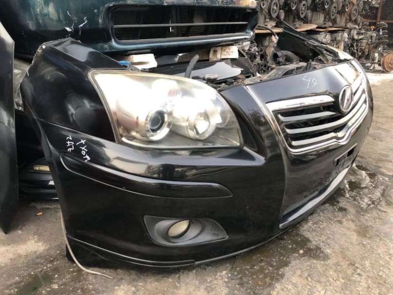 Nose cut + Hood Toyota Avensis used in Sharjah — photo 2