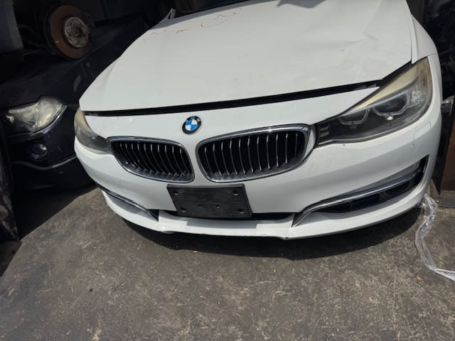 Nose cut BMW used in Sharjah — photo 4