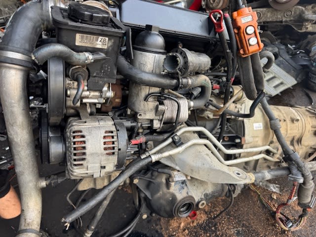Engine + AT BMW 306D2 used in Sharjah — photo 5