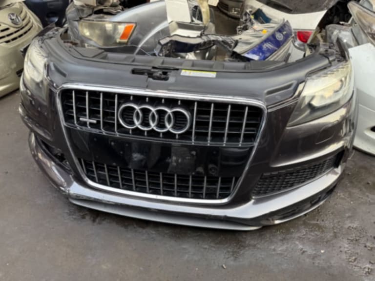 Nose cut Audi Q7