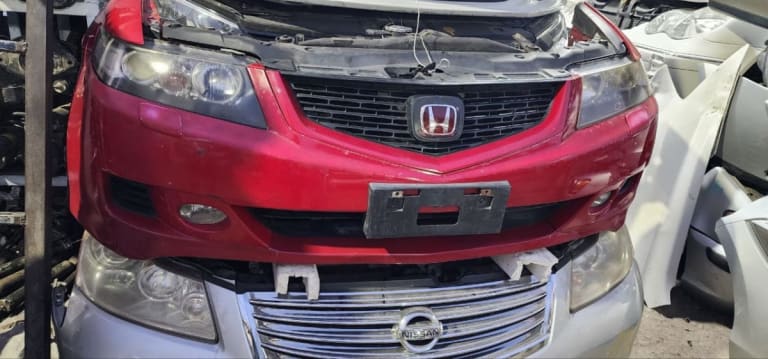 Nose cut Honda Accord used in Sharjah — photo 2
