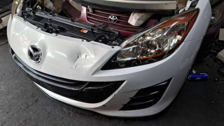 Nose cut Mazda Mazda3 used in Sharjah — photo 2