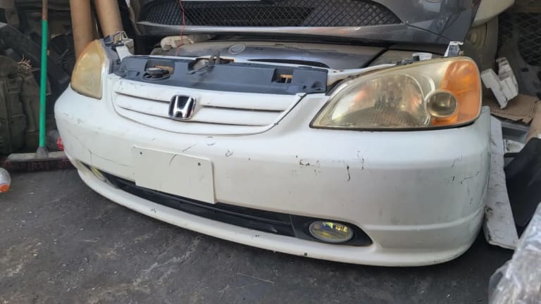 Nose cut Honda Civic used in Sharjah — photo 2