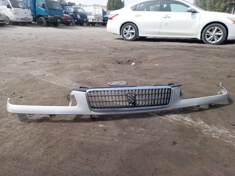 Grille + Other Toyota Sprinter