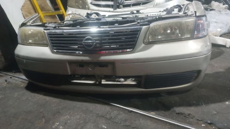 Bumper + Headlights Nissan Sunny