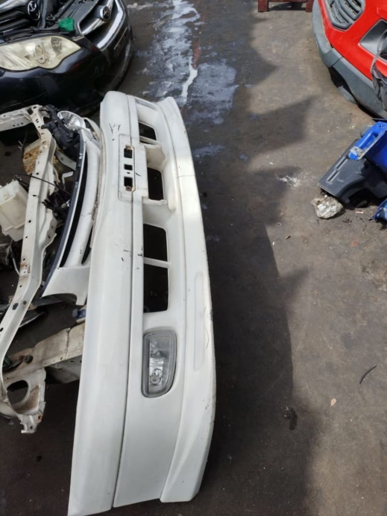 Bumper + Headlights Toyota Caldina used in Sharjah — photo 2