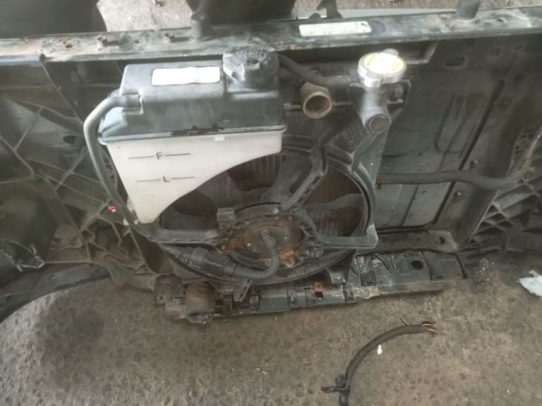 Nose cut Hyundai Getz used in Sharjah — photo 6