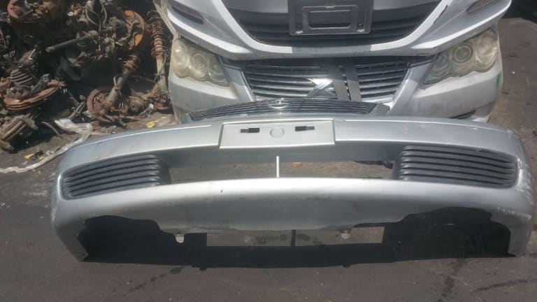 Bumper Nissan Sunny