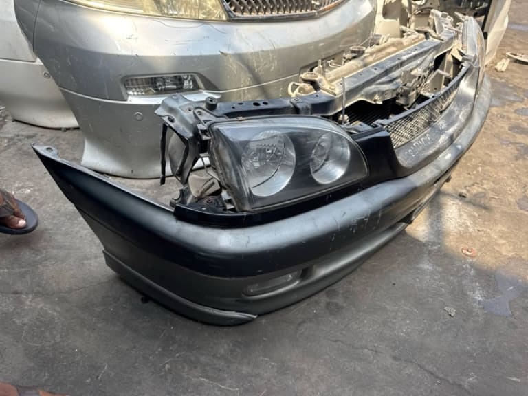 Toyota Caldina Ноускат 