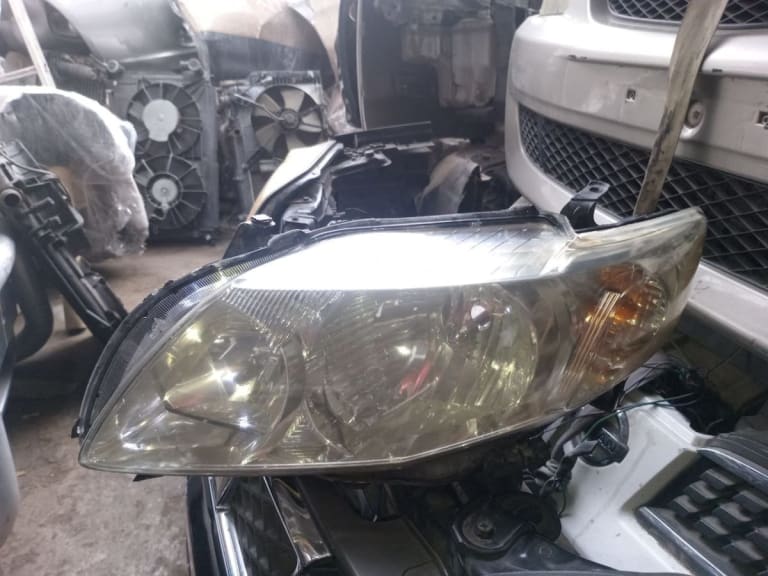 Headlights Toyota Corolla used in Sharjah — photo 10