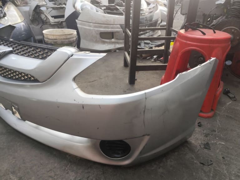 Toyota Caldina Бампер передний, решетка 