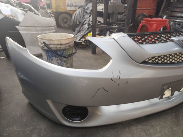 Bumper + Grille Toyota Caldina used in Sharjah — photo 2