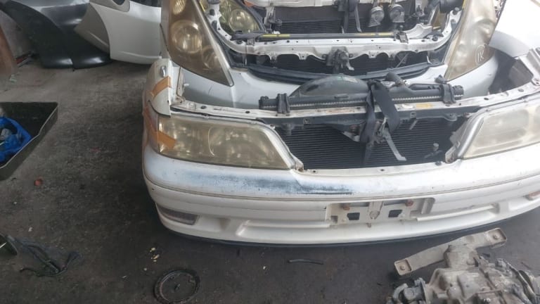 Nose cut Toyota Mark II
