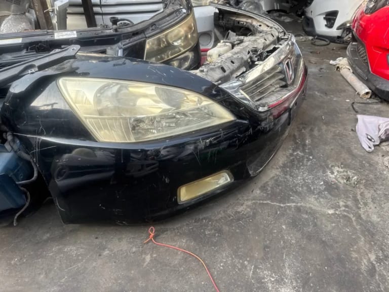 Nose cut Honda Accord used in Sharjah — photo 2