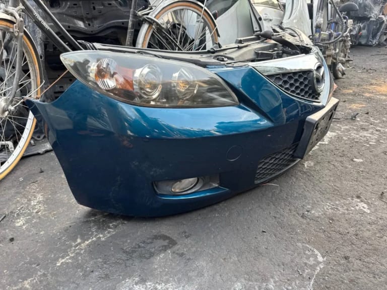 Nose cut Mazda 3 used in Sharjah — photo 2