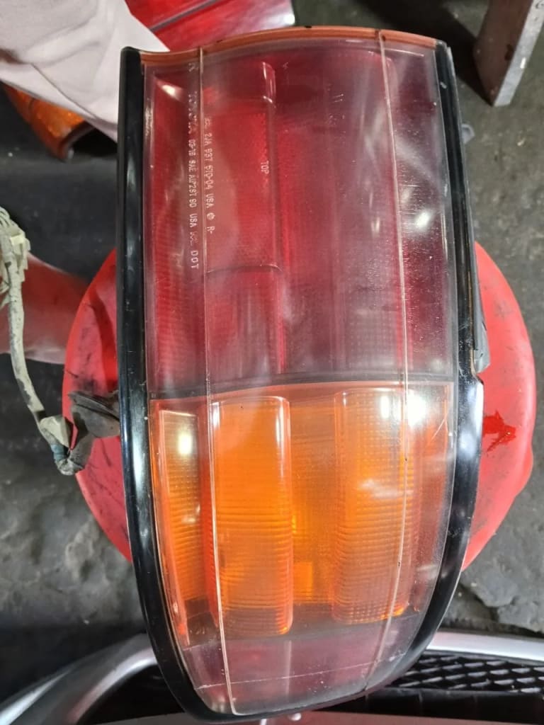 Toyota Camry Стоп сигнал 1шт