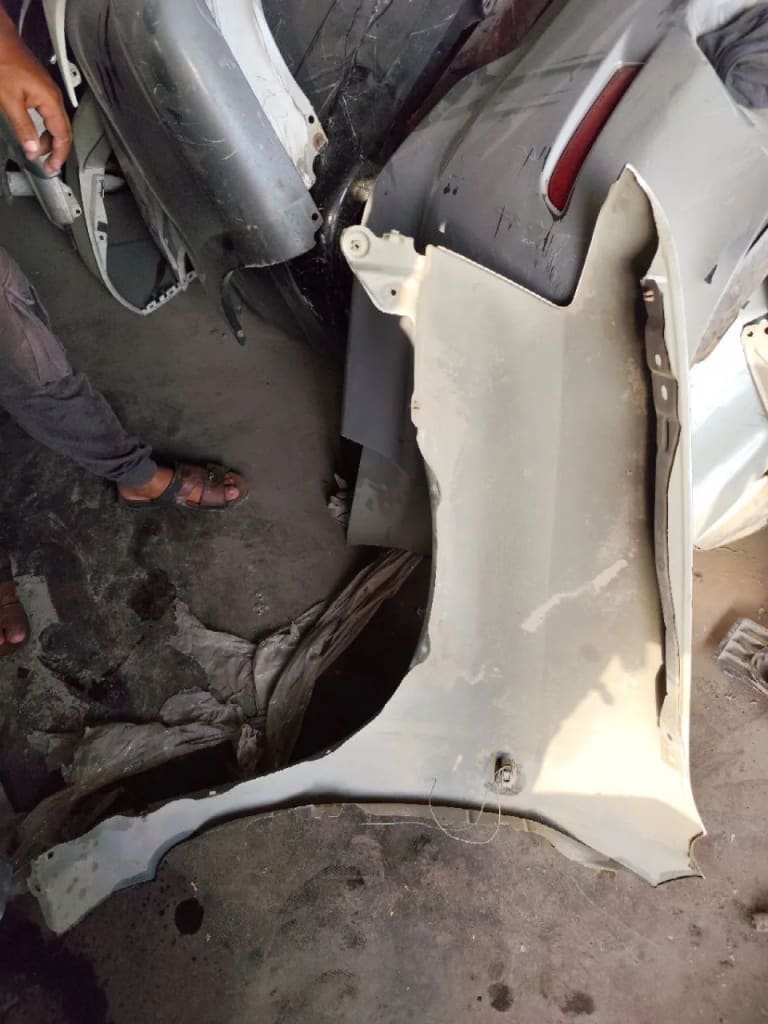 Fender Toyota Succeed used in Sharjah — photo 2