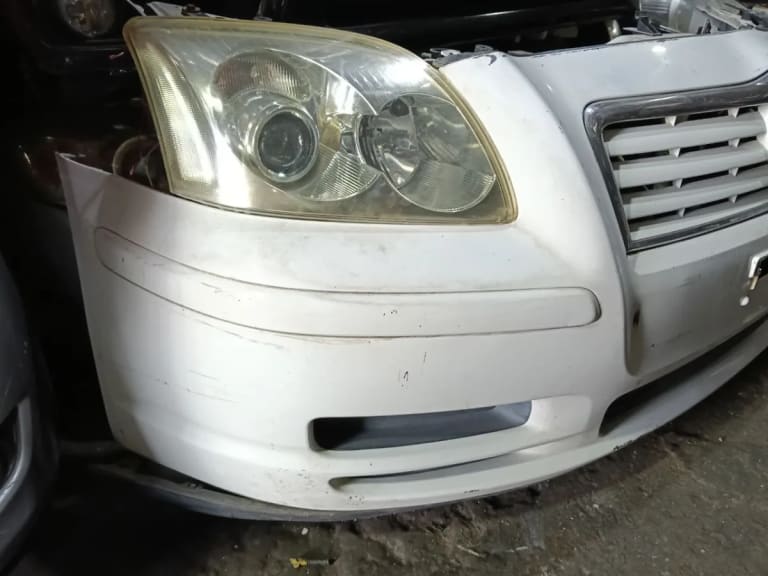 Toyota Avensis Ноускат 