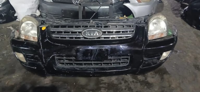 Nose cut Kia Sportage