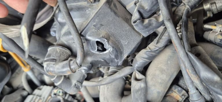 Engine + AT Nissan CGA3 used in Sharjah — photo 2