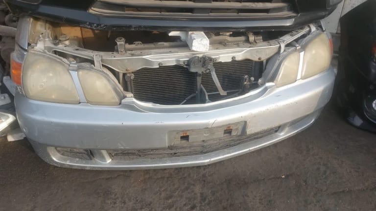 Bumper + Headlights Toyota Gaia