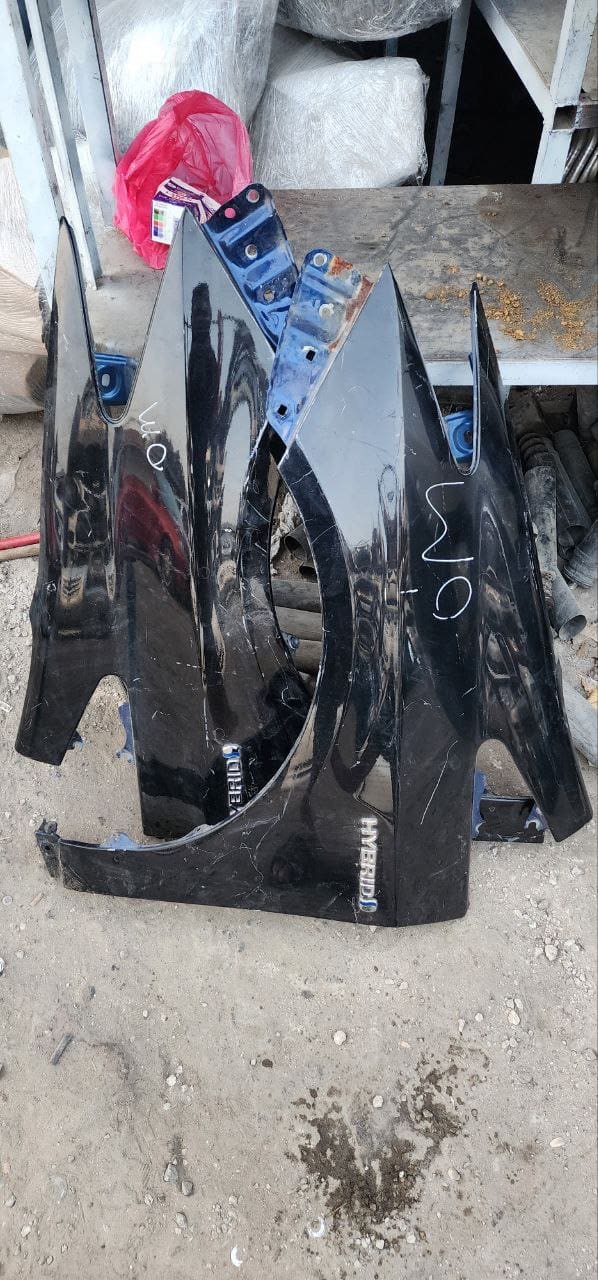 Nose cut + Hood + Fender Toyota Prius used in Sharjah — photo 10