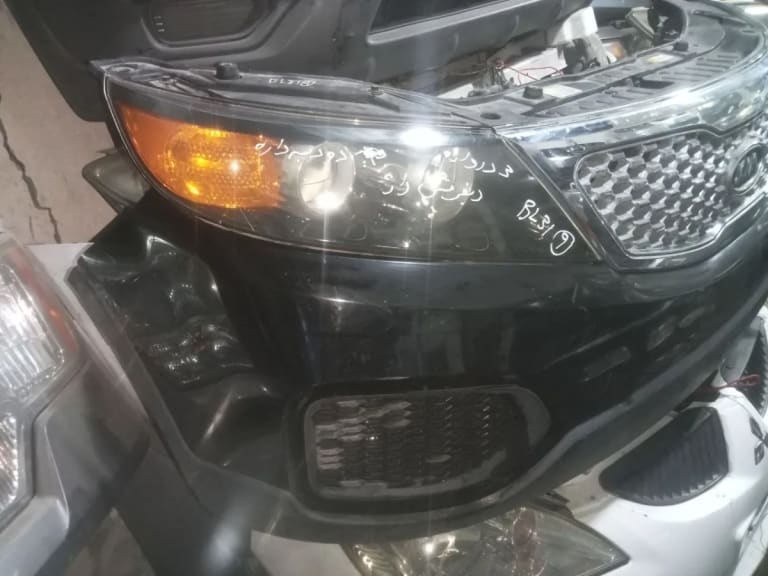 Nose cut Kia Sorento used in Sharjah — photo 5