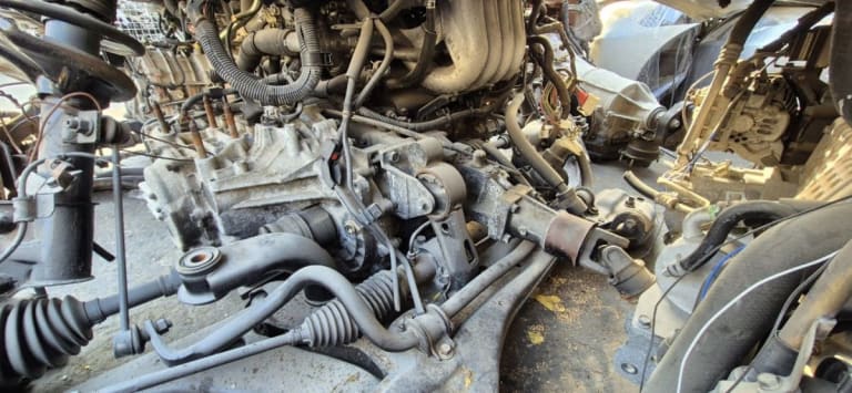 Engine + AT Mitsubishi 4G69 used in Sharjah — photo 3