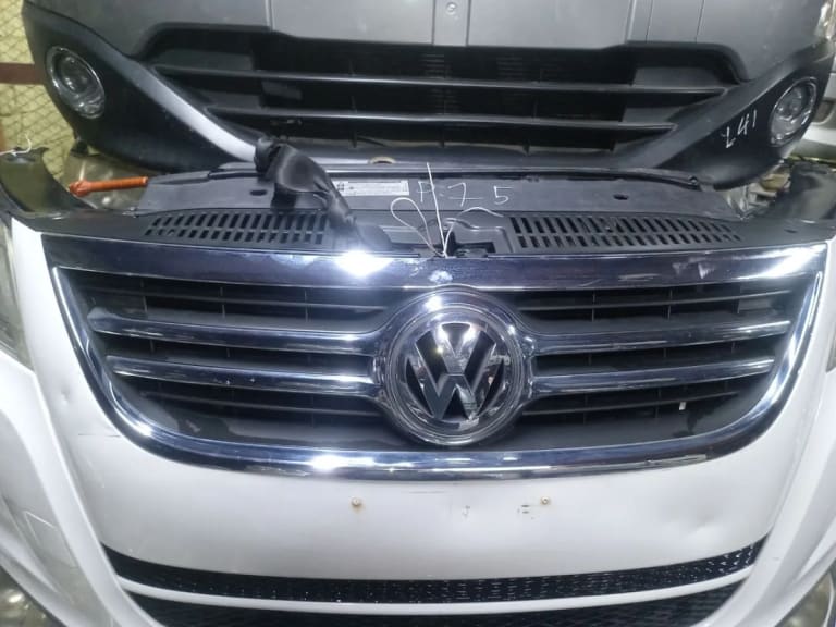 Nose cut Volkswagen Tiguan used in Sharjah — photo 19