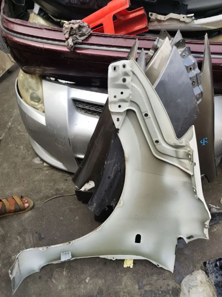 Fender Toyota Wish used in Sharjah — photo 4