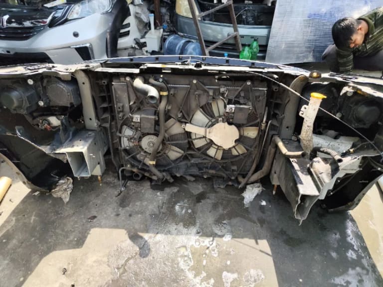 Nose cut Mazda CX-9 used in Sharjah — photo 6