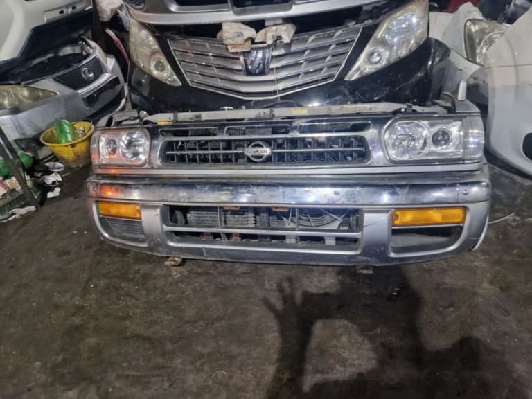 Nissan Terrano Ноускат 