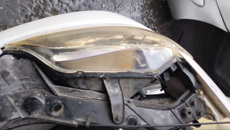 Bumper + Headlights Mazda Demio used in Sharjah — photo 5
