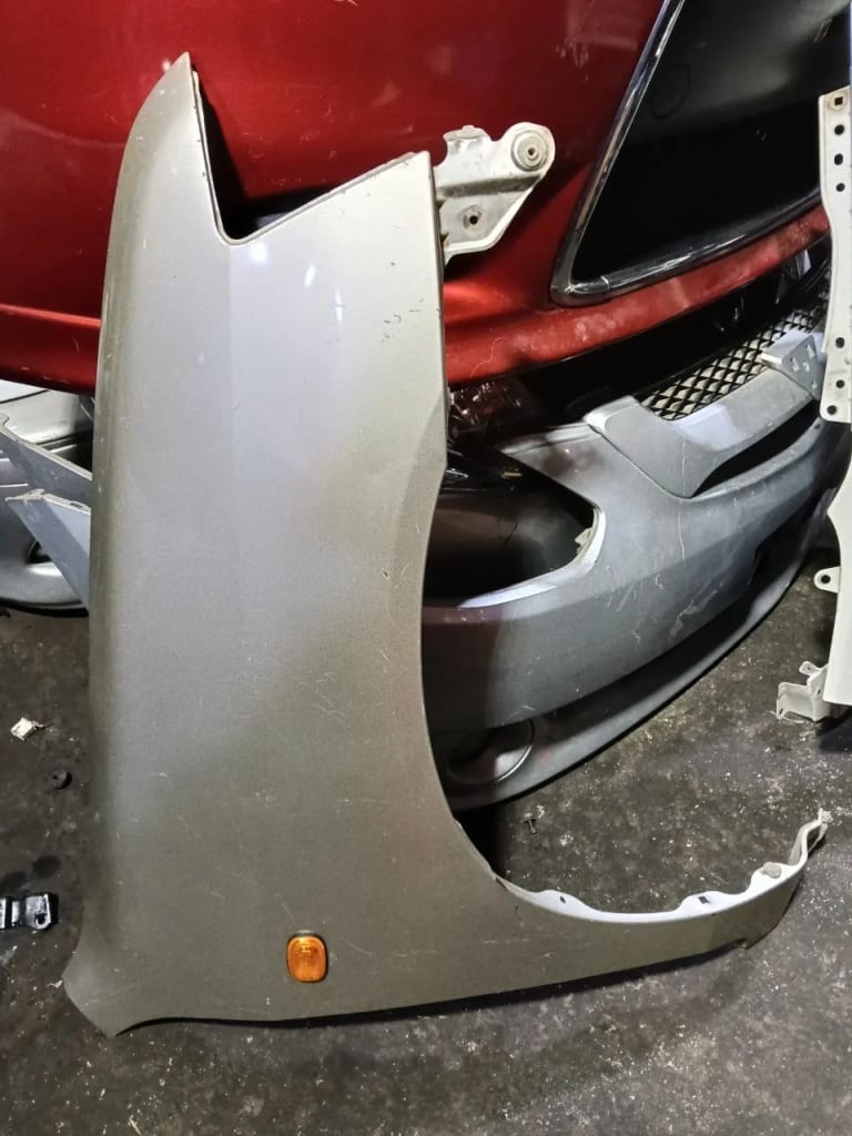 Toyota Succeed Крыло 1шт