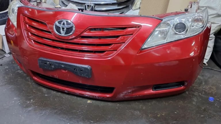 Nose cut Toyota Camry used in Sharjah — photo 2