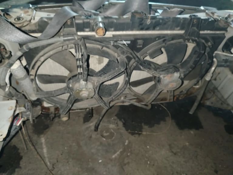 Nose cut Nissan Sunny used in Sharjah — photo 6