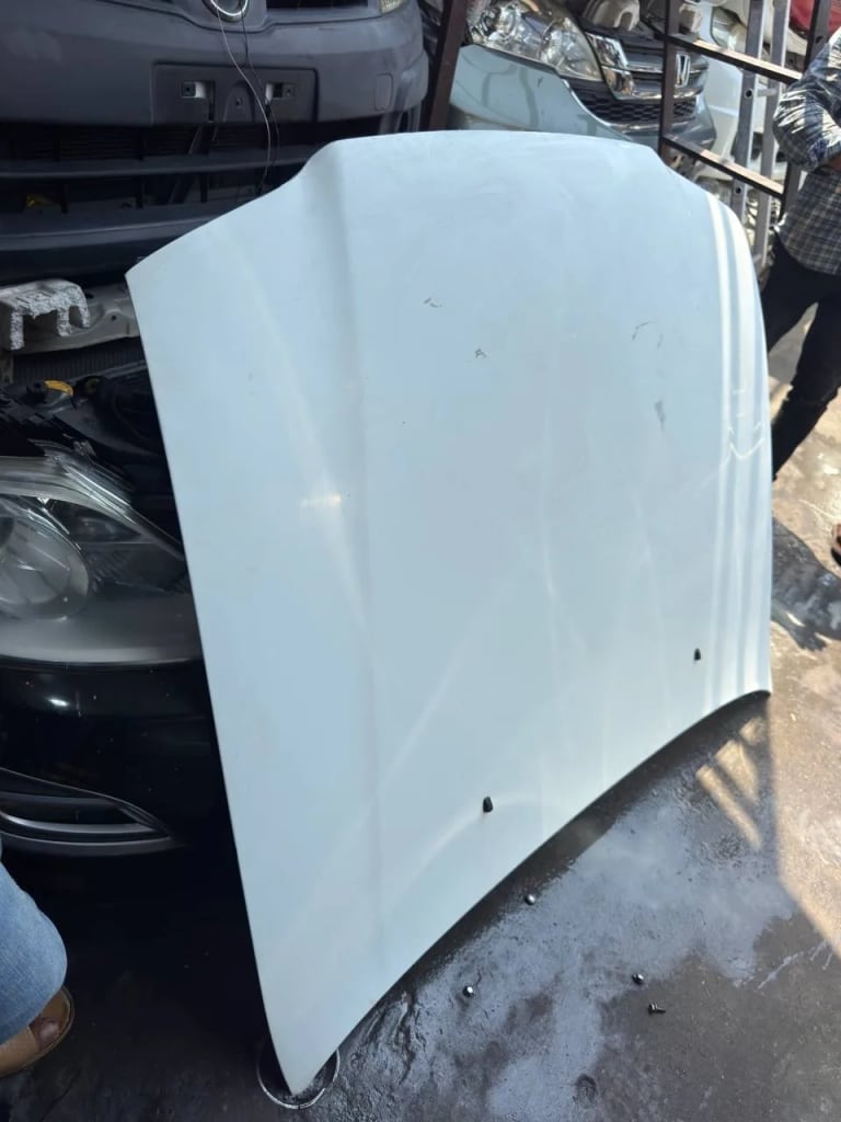 Toyota Caldina Капот 